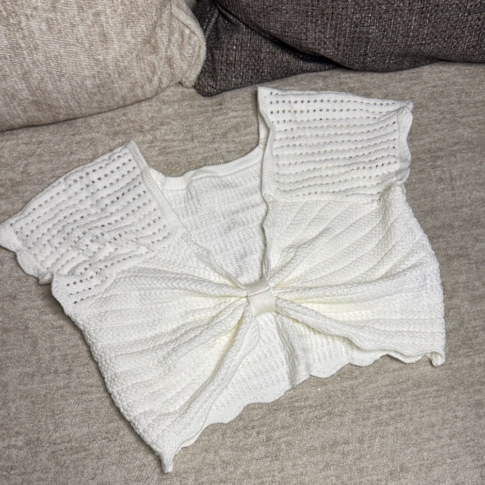 Women’s White Knit Crop Top